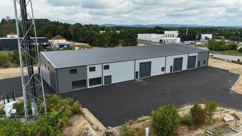 Flex in Limoges for lease - Building Photo - Image 1 of 6