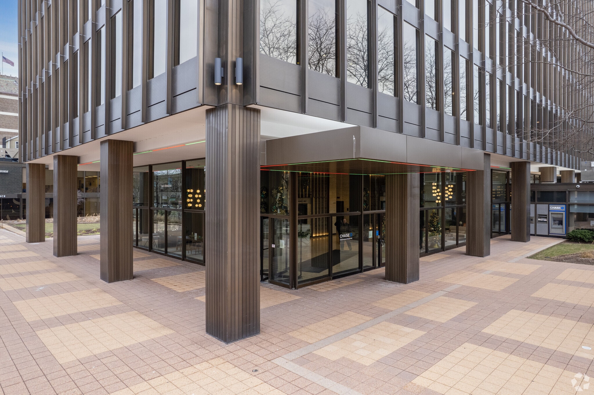 1603 Orrington Ave, Evanston, IL 60201 Orrington Plaza