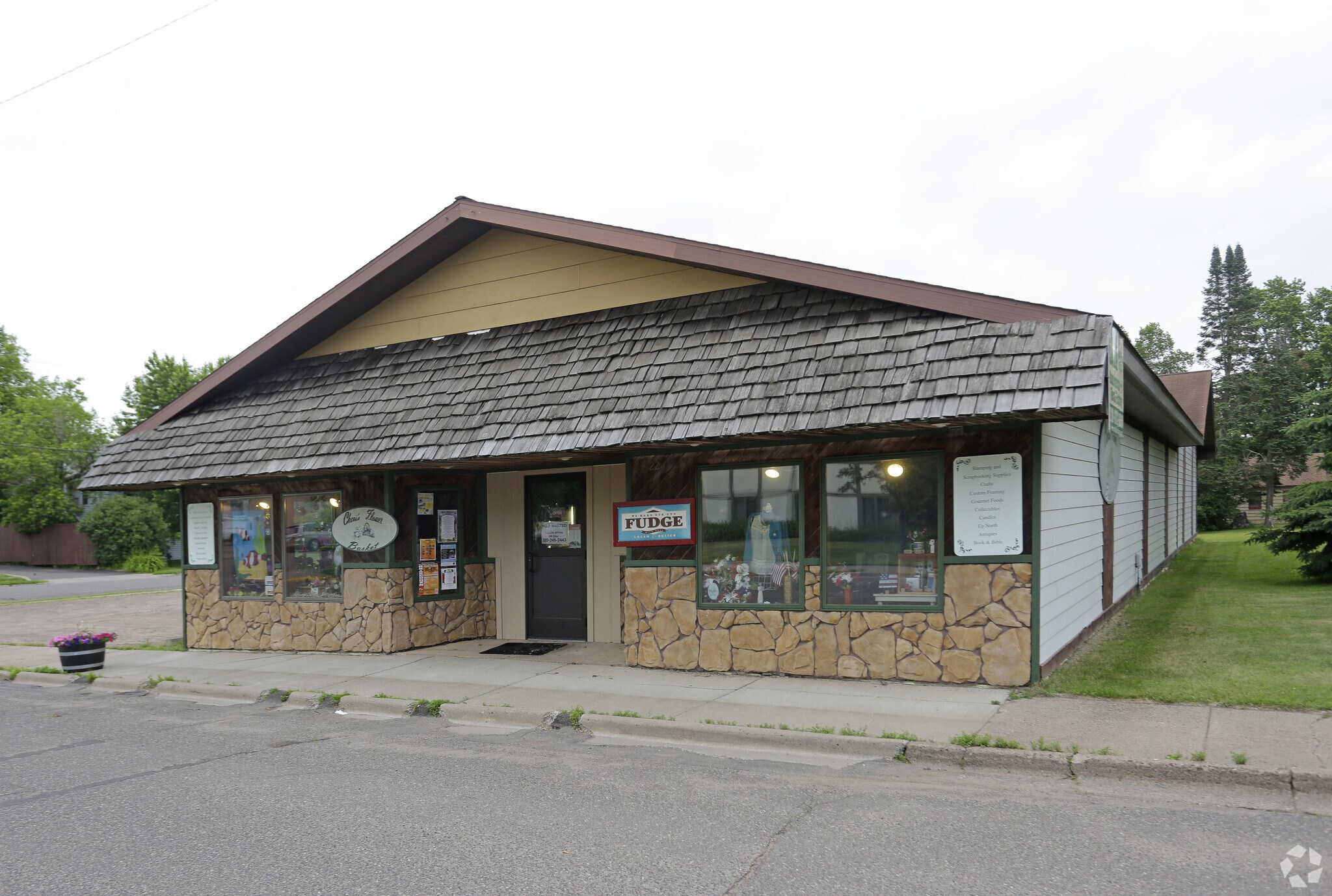 322 Commercial Ave N, Sandstone, MN for sale Primary Photo- Image 1 of 1