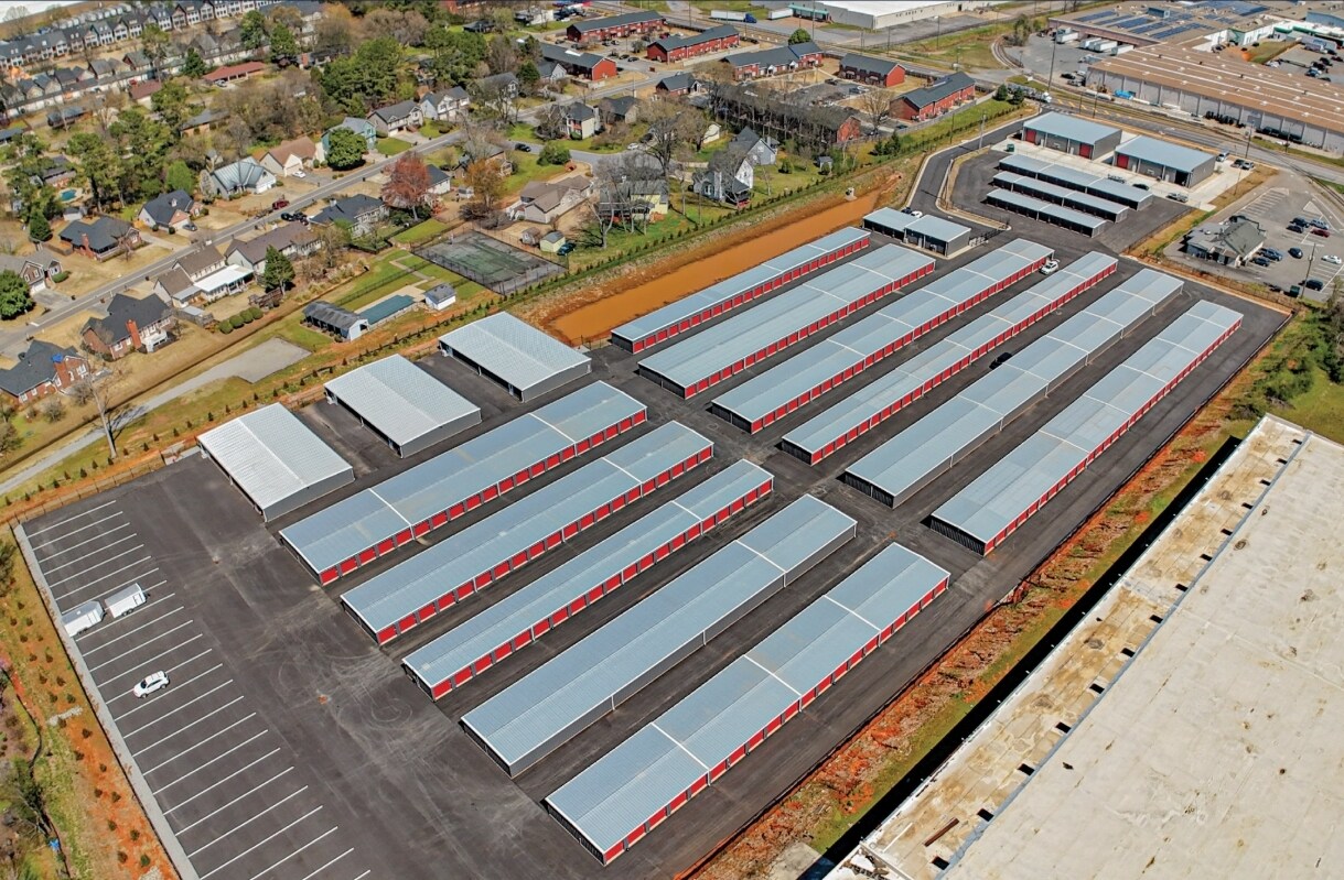 671 S Erwin St, Cartersville, GA for lease Primary Photo- Image 1 of 2