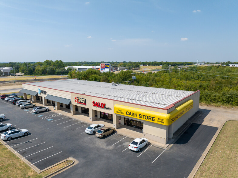 301 E US Highway 82, Sherman, TX for lease - Building Photo - Image 3 of 6