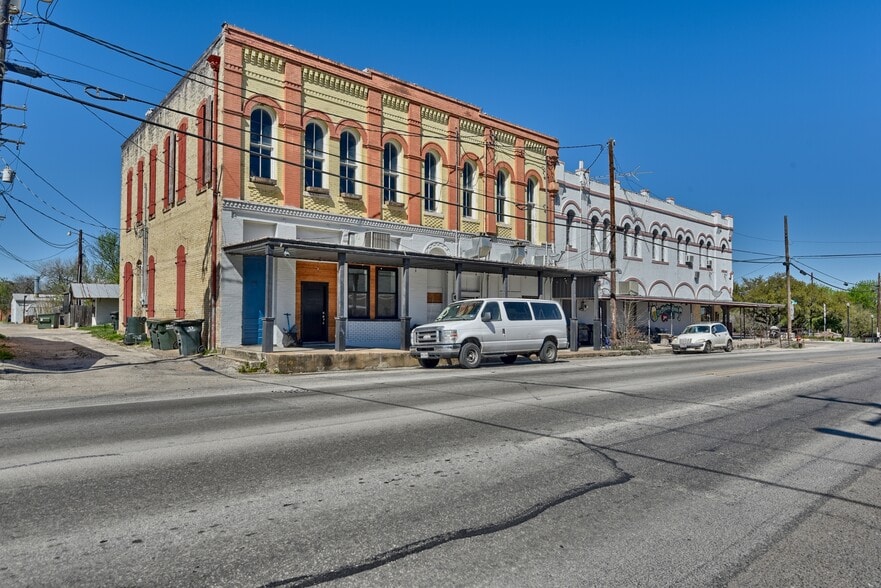 103 N Main, Moulton, TX for sale - Building Photo - Image 3 of 33