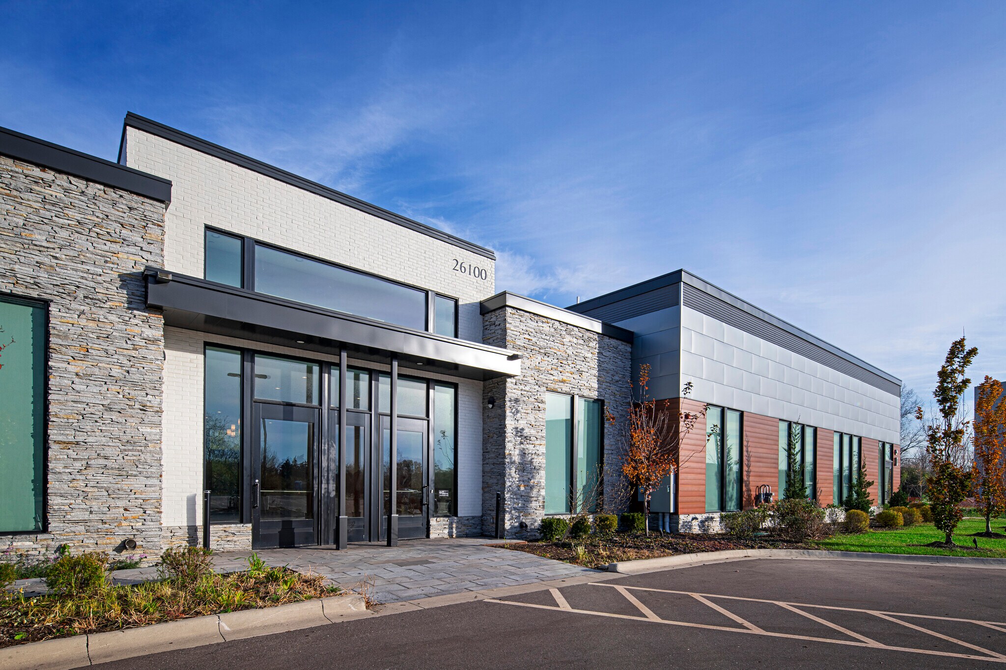 26100 Northwestern Hwy, Southfield, MI 48076