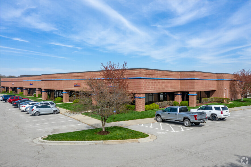 7943-7957 Bond St, Lenexa, KS for sale - Primary Photo - Image 1 of 1