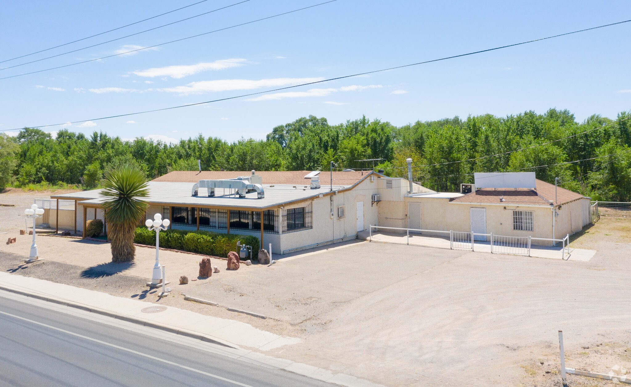 921 E River Rd, Belen, NM for sale Primary Photo- Image 1 of 1