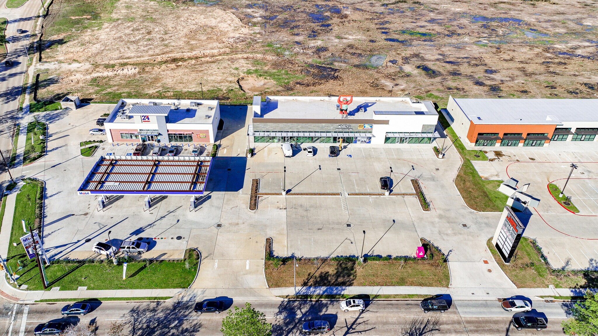 650 W Rankin Rd, Houston, TX 77067 Retail for Lease