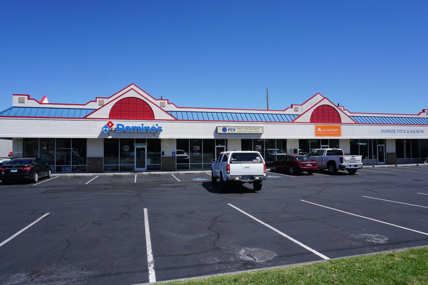 115 E Highland Ave, Hermiston, OR for lease - Building Photo - Image 3 of 4