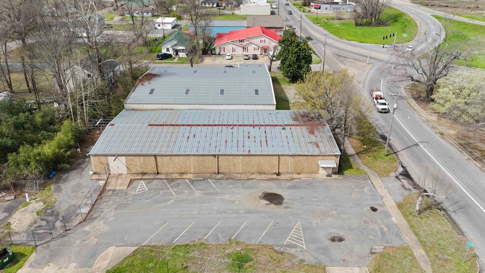 600 S Plum St, Pine Bluff, AR for lease - Building Photo - Image 3 of 8