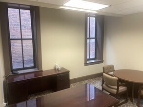 215 S Main St, Council Bluffs, IA for lease Interior Photo- Image 1 of 7