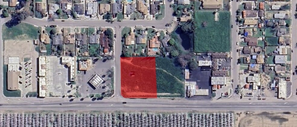 9111 Weedpatch Hwy, Lamont, CA for sale - Building Photo - Image 2 of 3