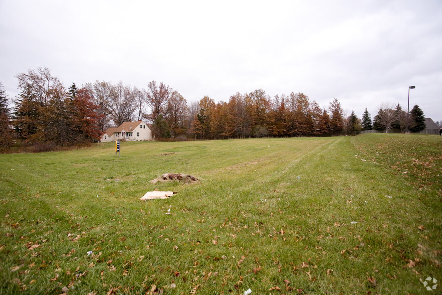 2819 Bishop Rd, Willoughby Hills, OH for sale - Primary Photo - Image 1 of 1