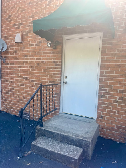 841 Wren Rd, Goodlettsville, TN for lease - Building Photo - Image 2 of 11