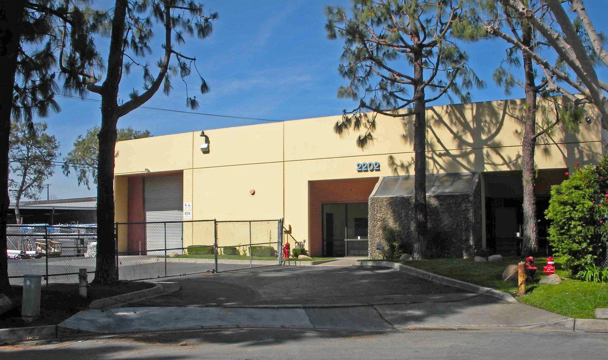 2202 Huron Dr, Santa Ana, CA for sale Primary Photo- Image 1 of 1