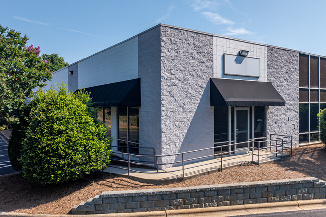 More details for 1809 Cross Beam Dr, Charlotte, NC - Multiple Space Uses for Lease