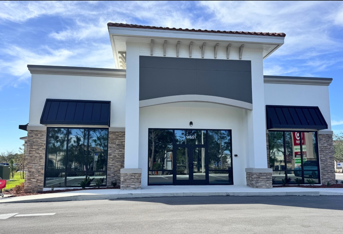11551 Majestic Palms Blvd, Fort Myers, FL for lease Building Photo- Image 1 of 7