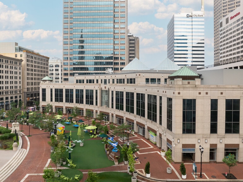 120 Monument Cir, Indianapolis, IN for lease - Building Photo - Image 2 of 15