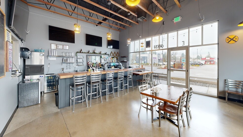 30860 NW Pacific St, North Plains, OR for lease - Matterport 3D Scan - Image 2 of 13