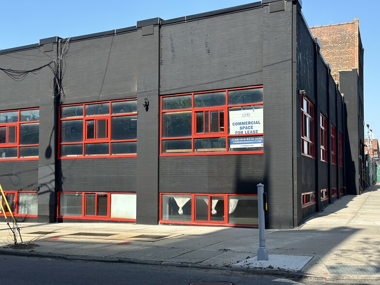 78-92 Kingsland Ave, Brooklyn, NY for lease - Building Photo - Image 1 of 16