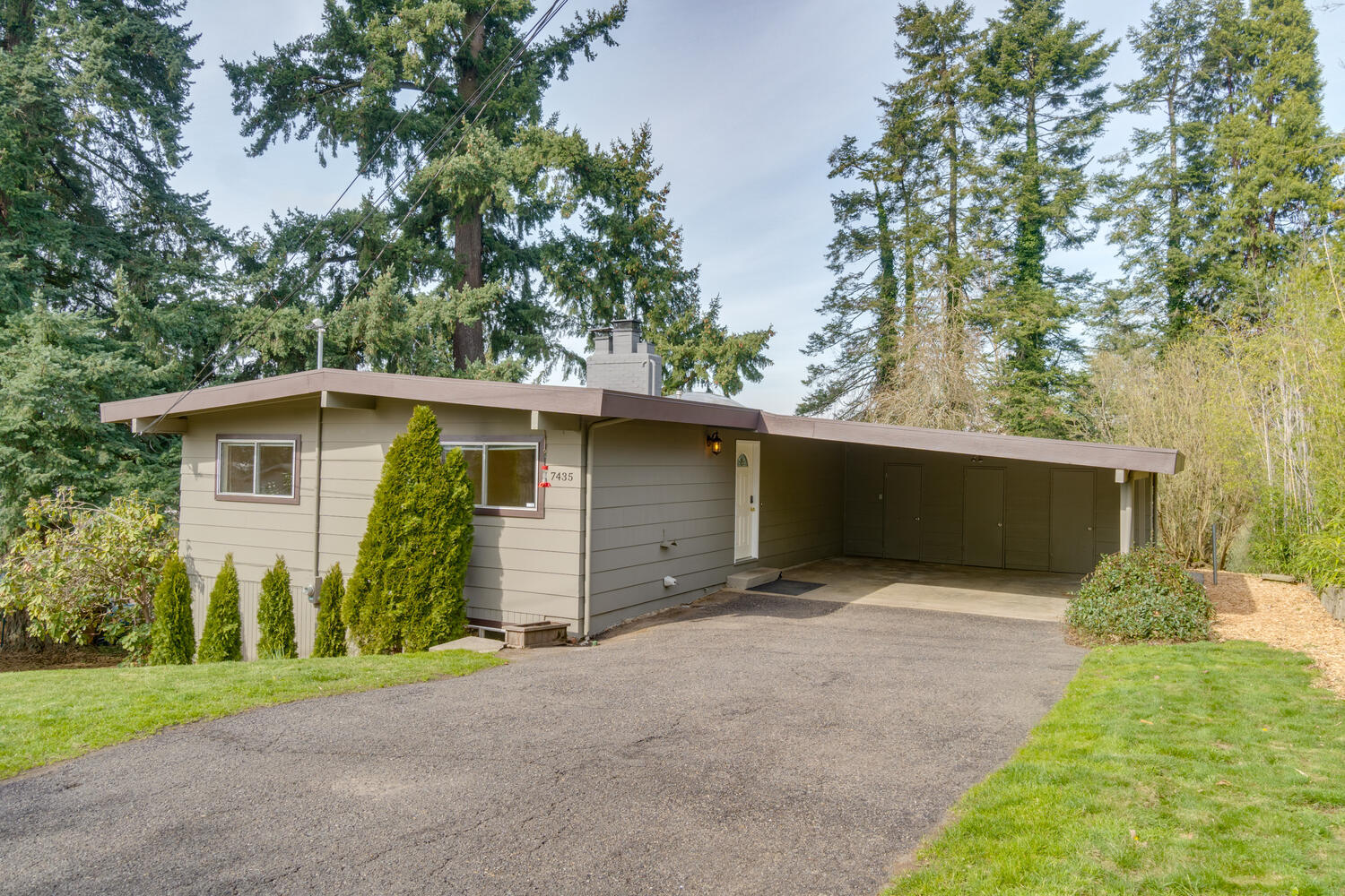 7435 SW Hermoso Way, Tigard, OR for sale Primary Photo- Image 1 of 1