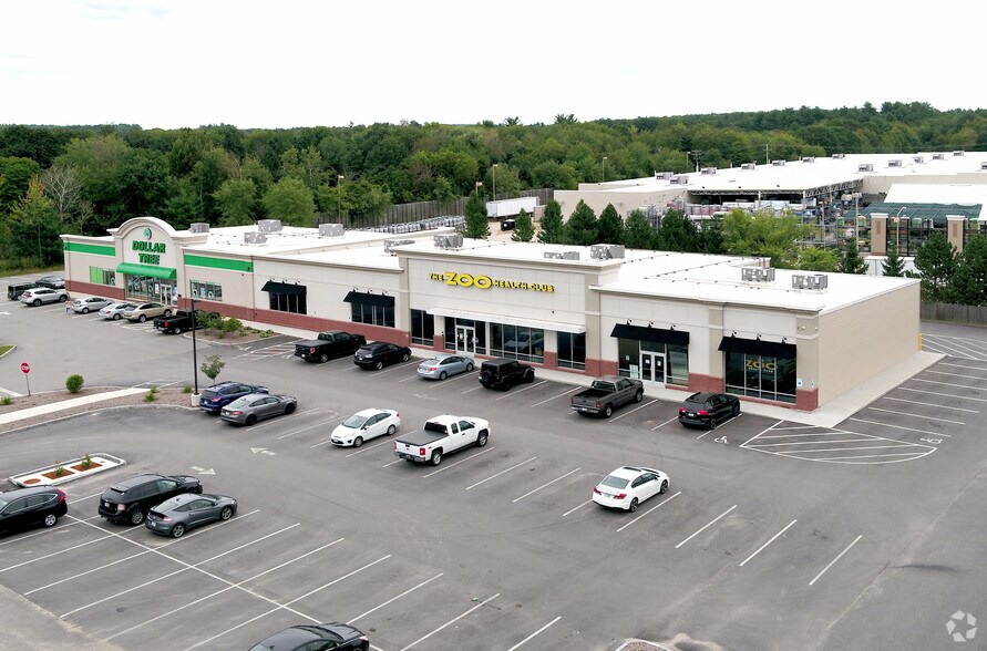 4 Beehive Dr, Epping, NH for sale - Primary Photo - Image 1 of 1