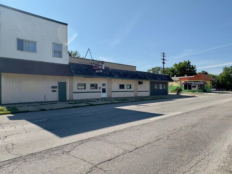 2321 N Michigan Ave, Saginaw, MI for sale - Building Photo - Image 2 of 12