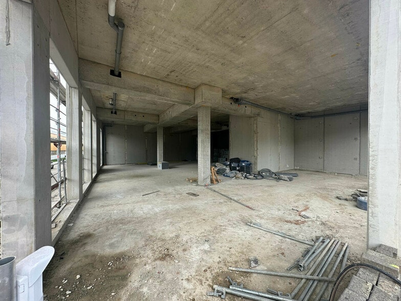 Retail in Strasbourg for sale - Interior Photo - Image 3 of 5