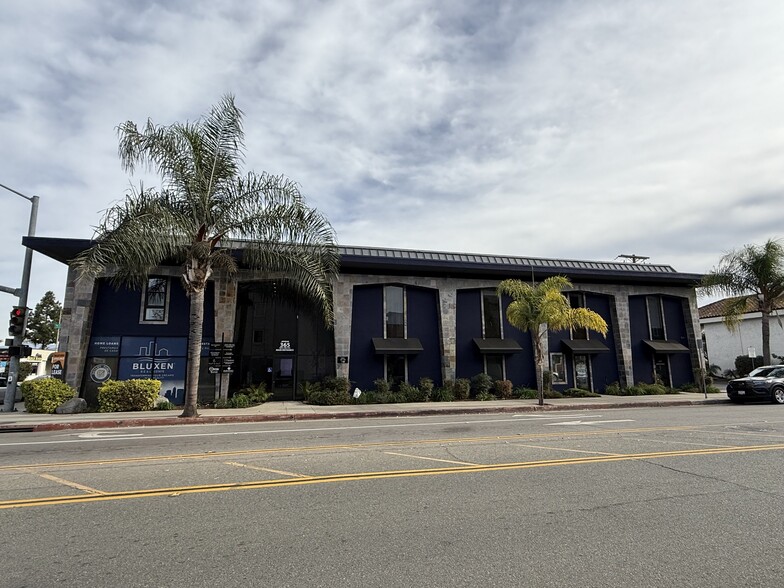 365 W 2nd Ave, Escondido, CA for lease - Building Photo - Image 1 of 24