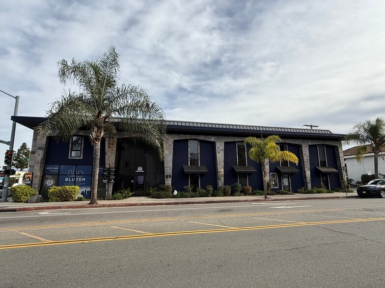 365 W 2nd Ave, Escondido, CA for lease - Building Photo - Image 2 of 31