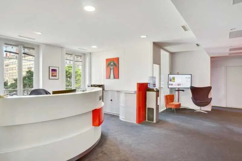 9 Place Des Jacobins, Lyon for lease - Interior Photo - Image 3 of 6