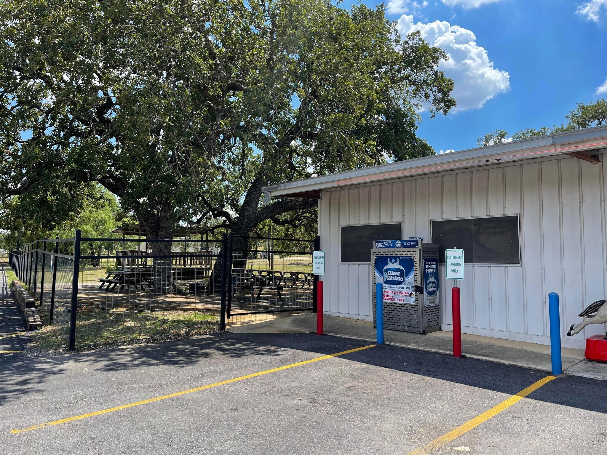 2239 Fm 3432, Adkins, TX 78101 Kicaster Country Store & Grill