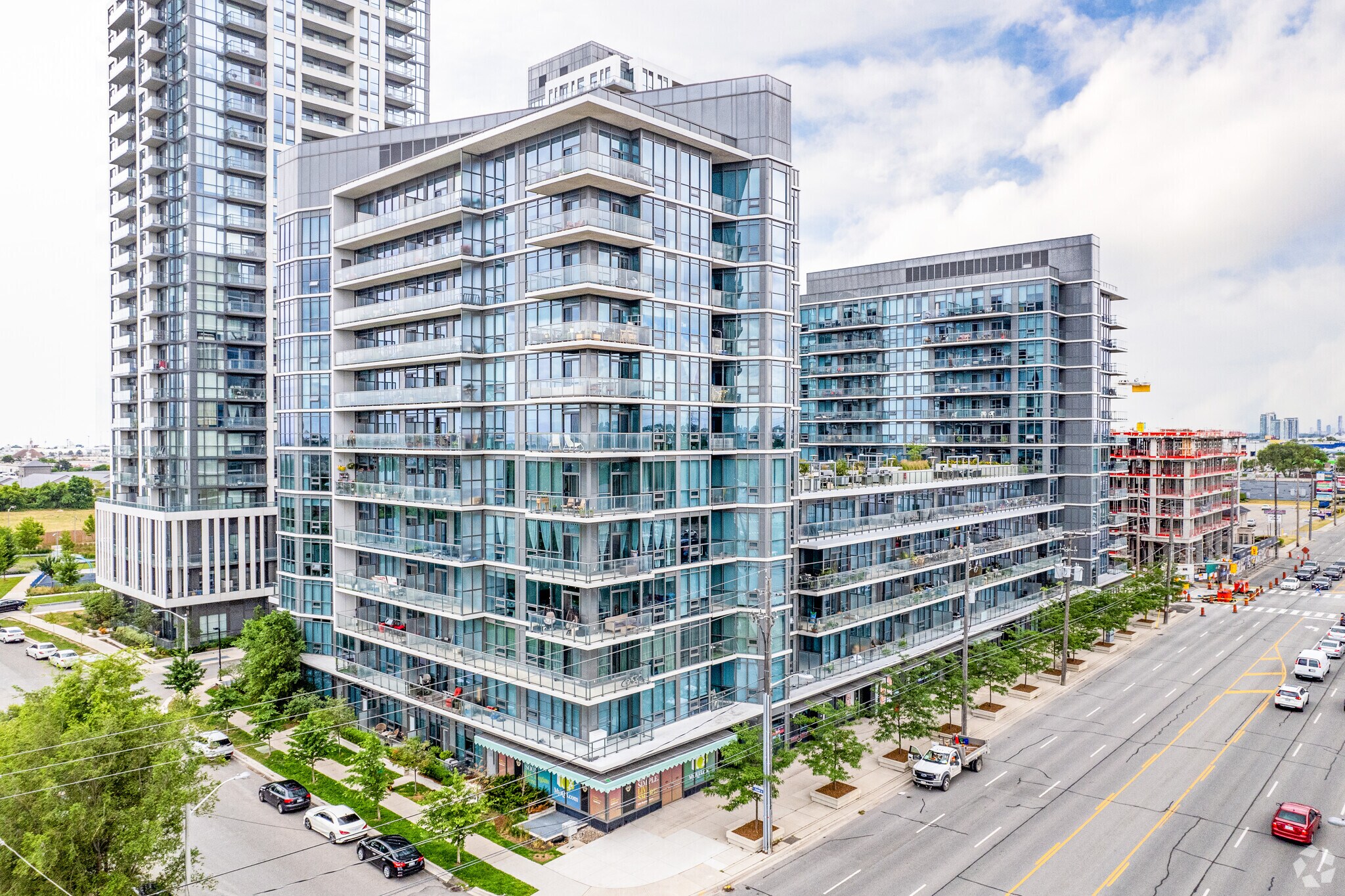 1065-1195 The Queensway, Toronto, ON for sale Primary Photo- Image 1 of 1
