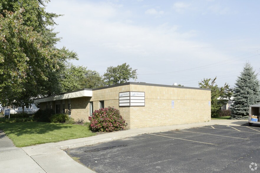 605 Elliott St, Grand Haven, MI for sale - Primary Photo - Image 1 of 1