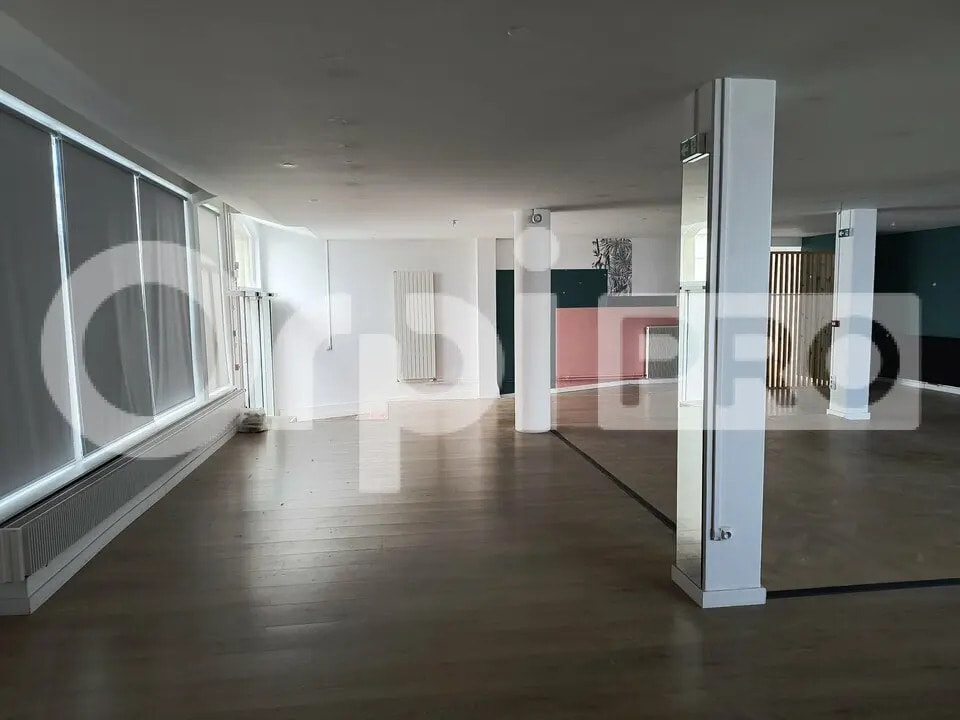 Office in Reims for lease Interior Photo- Image 1 of 9