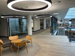 66 Queen Sq, Bristol for lease Interior Photo- Image 2 of 5