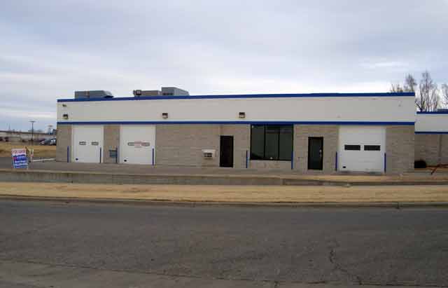 2010 SW Ashworth Pl, Topeka, KS for sale - Primary Photo - Image 1 of 1