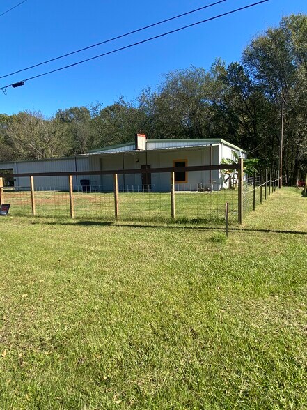 8212 N State Highway 19, Trinity, TX for sale - Primary Photo - Image 1 of 1