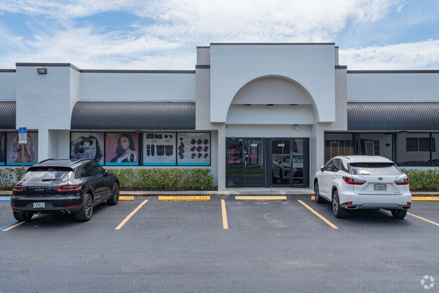 6555 Powerline Rd, Fort Lauderdale, FL for lease - Building Photo - Image 2 of 6