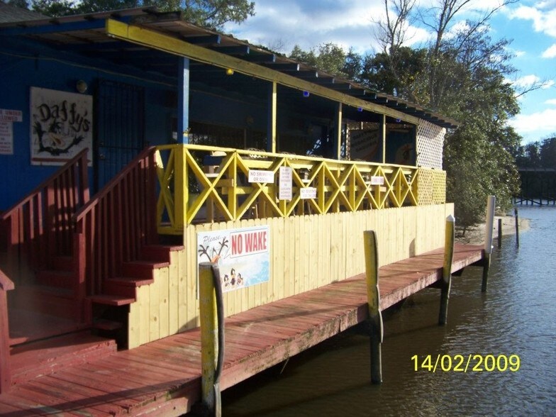 11965 Lorraine Rd, Biloxi, MS 39532