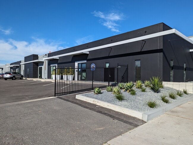 More details for 7059-7077 1/2 Vineland Ave, North Hollywood, CA - Industrial for Lease