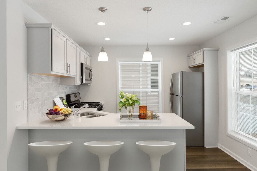 New Small Build Minneapolis Portfolio portfolio of 4 properties for sale on LoopNet.com - Building Photo - Image 2 of 11