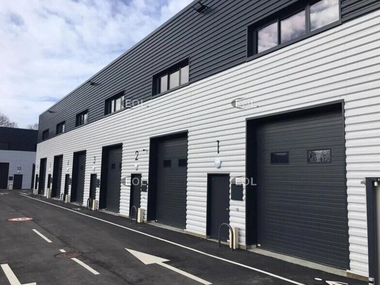 Flex in Valenton for lease - Building Photo - Image 1 of 7