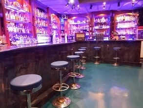 Retail in L'Hospitalet de Llobregat, Barcelona for lease Building Photo- Image 1 of 6