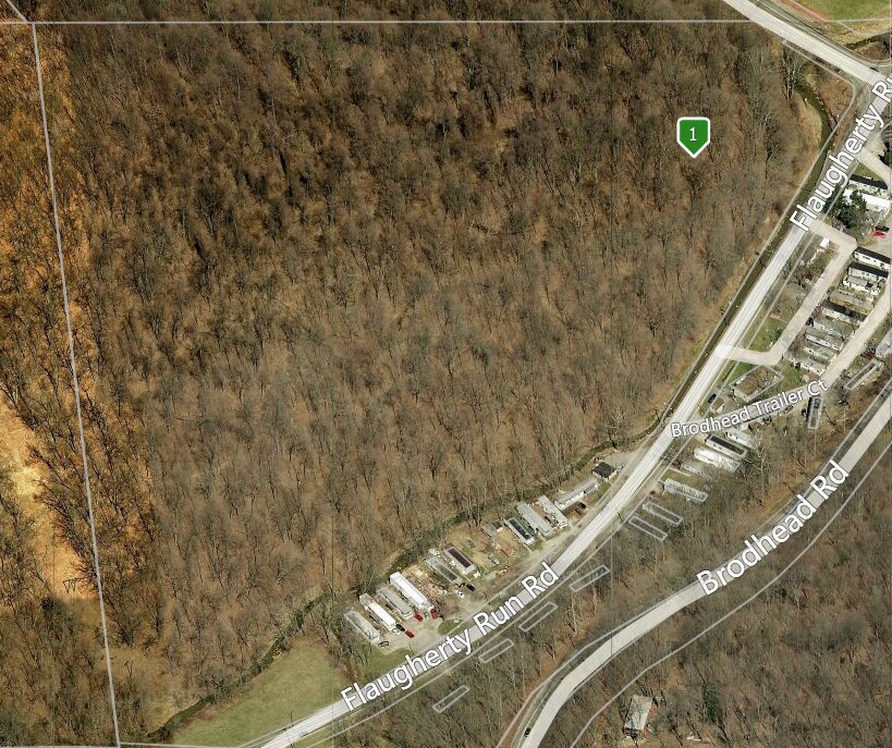 1227 Brodhead Rd, Coraopolis, PA 15108