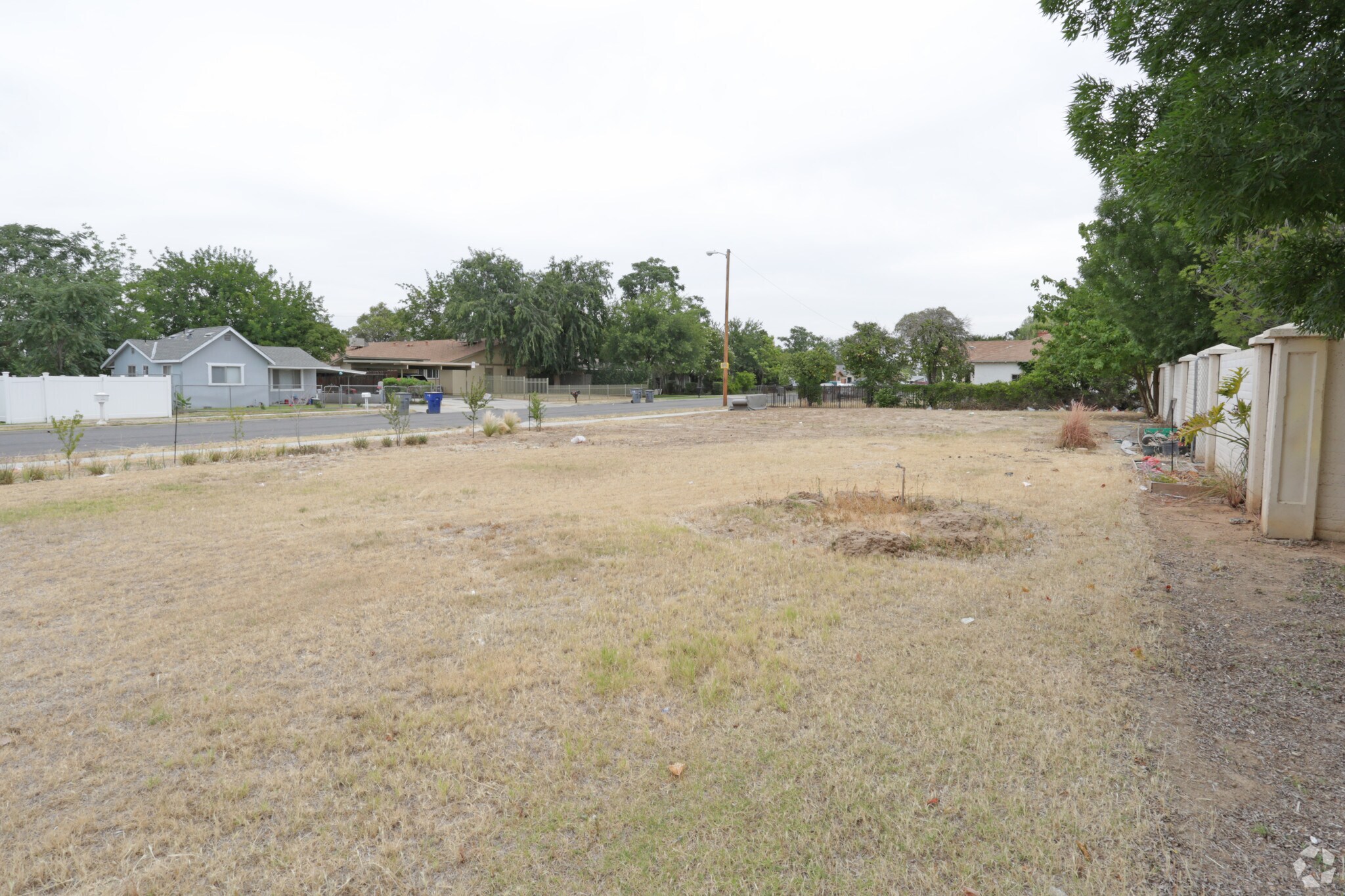 488 W Herndon Ave, Fresno, CA for sale Primary Photo- Image 1 of 1