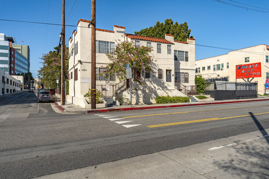 4563 W Fountain Ave, Los Angeles, CA for sale - Building Photo - Image 1 of 10