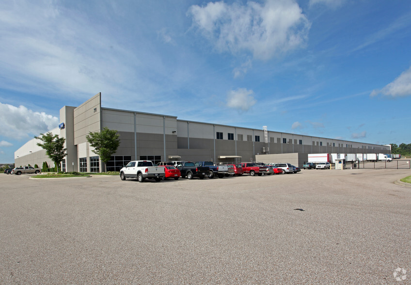 715 Venture Dr, Southaven, MS for lease - Primary Photo - Image 1 of 4