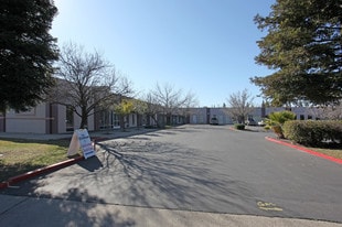 4027 - 4111 N. Freeway Boulevard - Warehouse