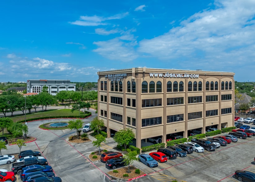 Sunrise Lake at Broadway portfolio of 2 properties for sale on LoopNet.com - Building Photo - Image 2 of 10