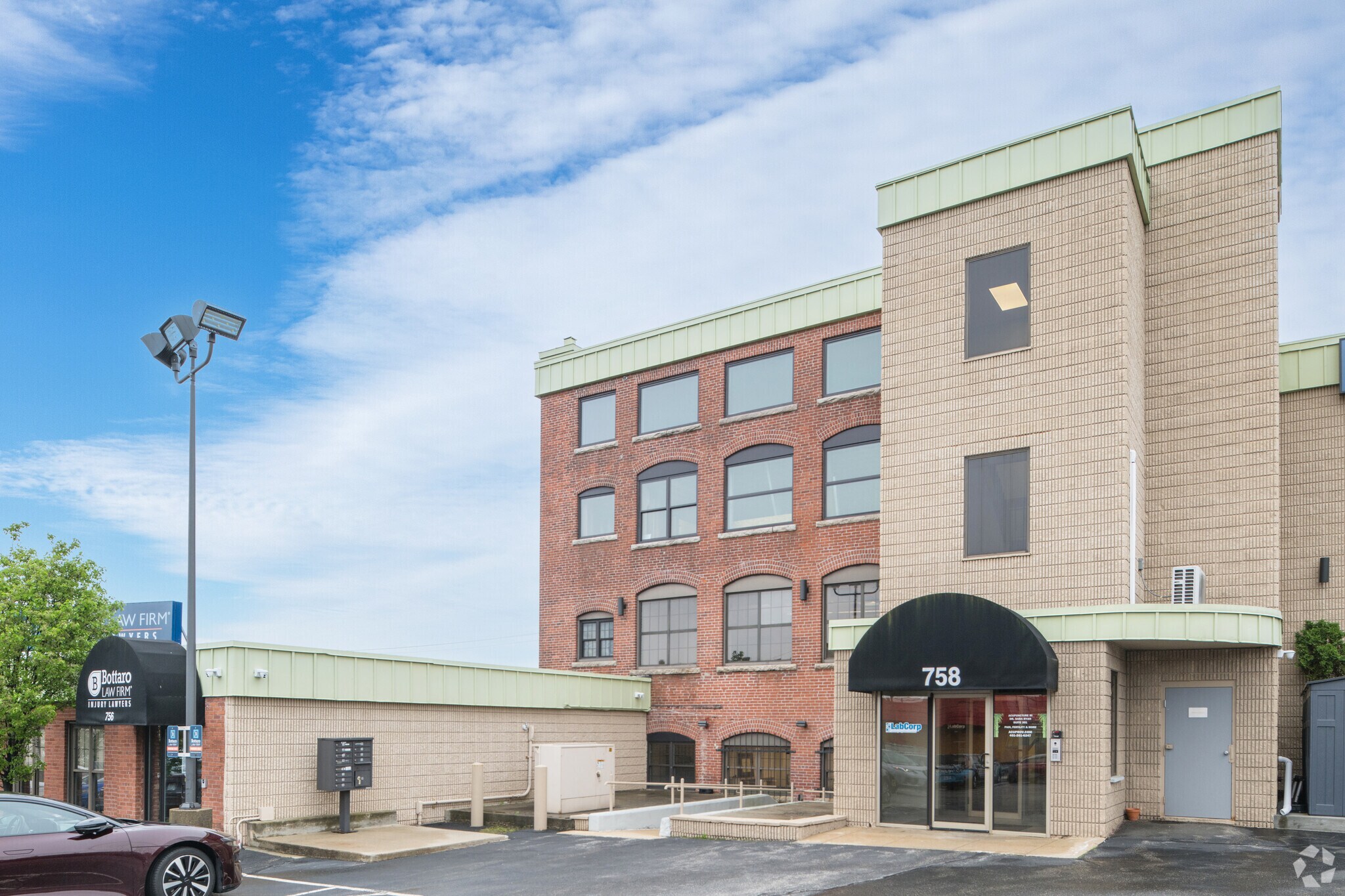 756-758 Eddy St, Providence, RI for sale Primary Photo- Image 1 of 1