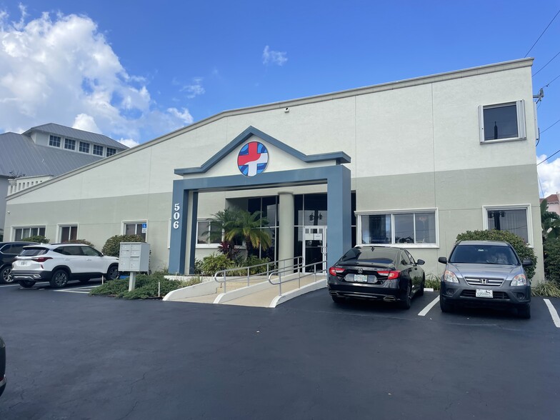 506 SW Federal Hwy, Stuart, FL for lease - Building Photo - Image 1 of 5